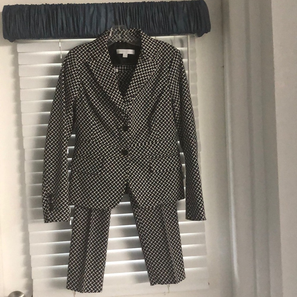 A Capri length suit!